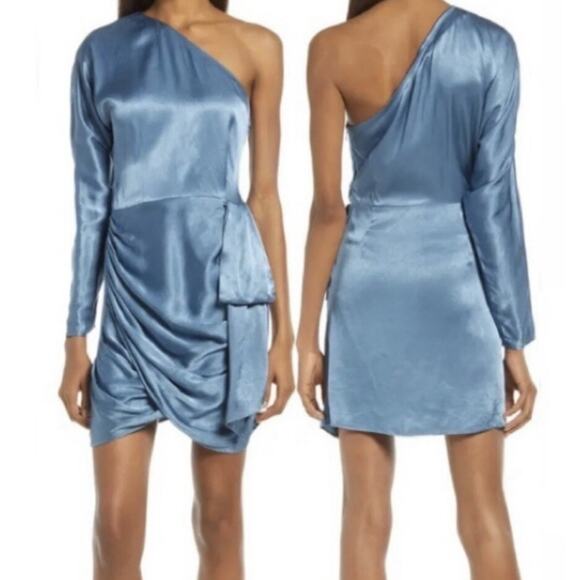 E L L I A T T Dresses & Skirts - Elliatt Saronic One Shoulder Mini Dress Blue Satin Size XL